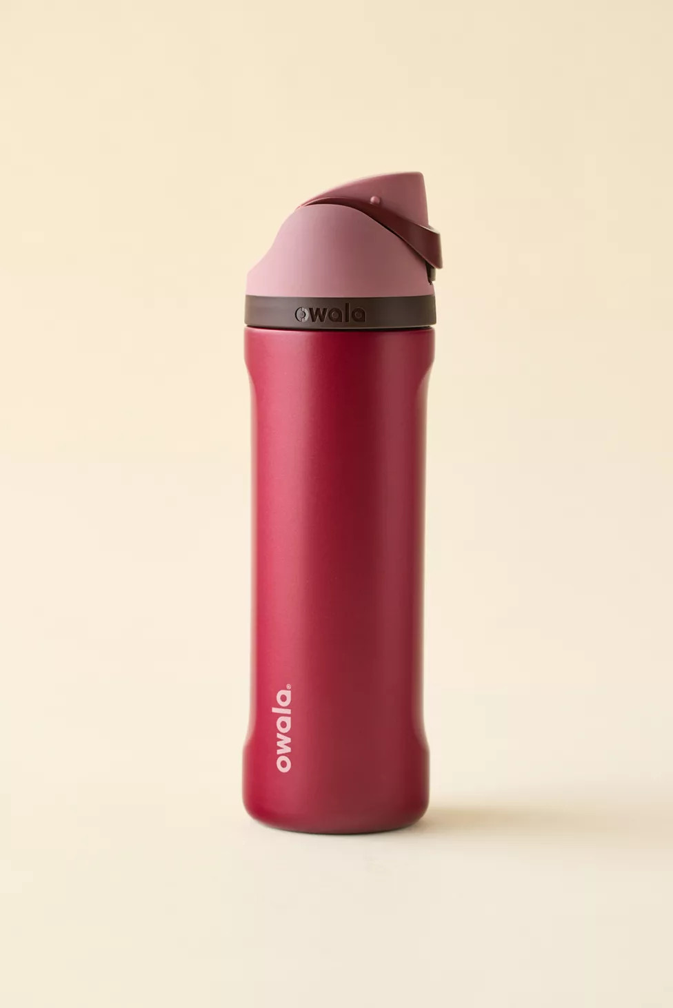 Owala FreeSip 24 oz Water Bottle | Urban Outfitters (US and RoW)