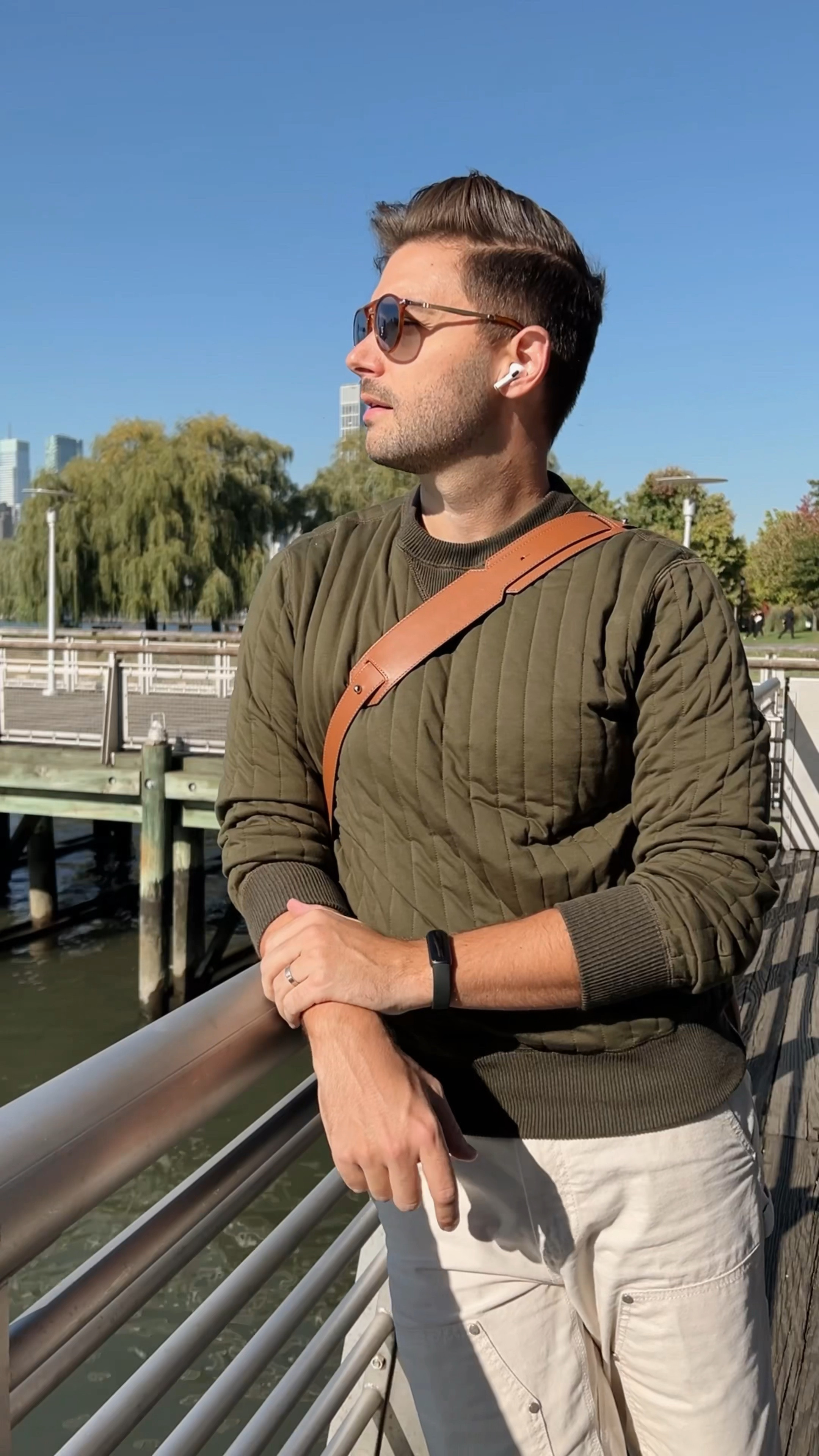 I took the last few years off from the gym, and boy am I feeling it! I’m working to get back into my regular workout routine, so I picked up a @Fitbit Inspire 3 at @target to help me stay on track. 
It reminds me to get up and move regularly during my work day (which I really need), tracks my fitness progress, and celebrates me when I hit my goals. Those little reminders and cheers are such a nice motivator, pushing me to keep going.
I find I use the 2 min relax feature pretty often. It walks you through a little breathing exercise and monitors your breath and heart rate. A nice reminder that health isn’t just raising your heart rate, but slowing it down too.

#Target #TargetPartner #Ad
