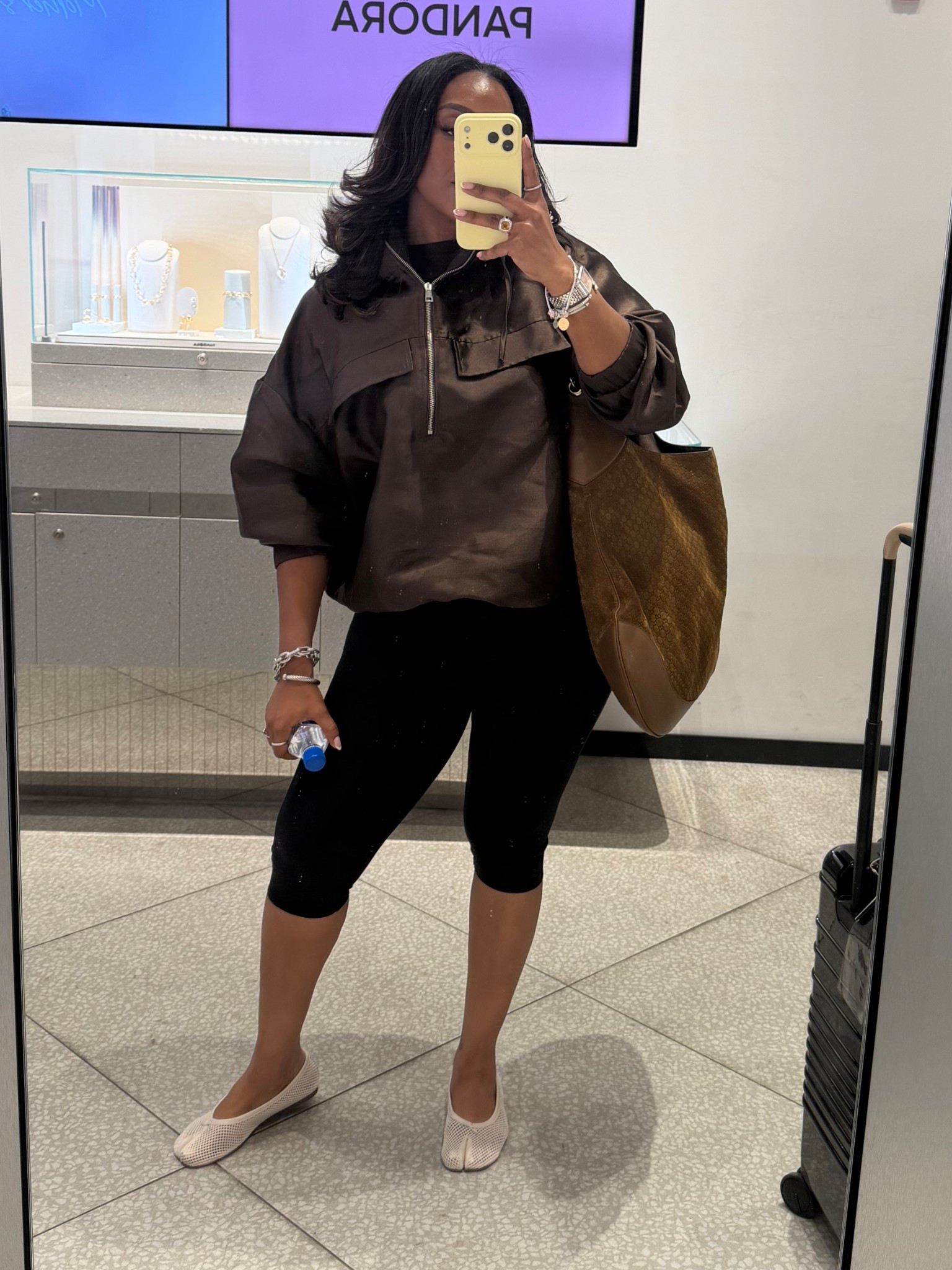 I’m a capri stan! Also obsessed with @ASOS windbreakers , unfortunately this exact one is sold out

#LTKgrwm #LTKootd #LTKdayinmylife