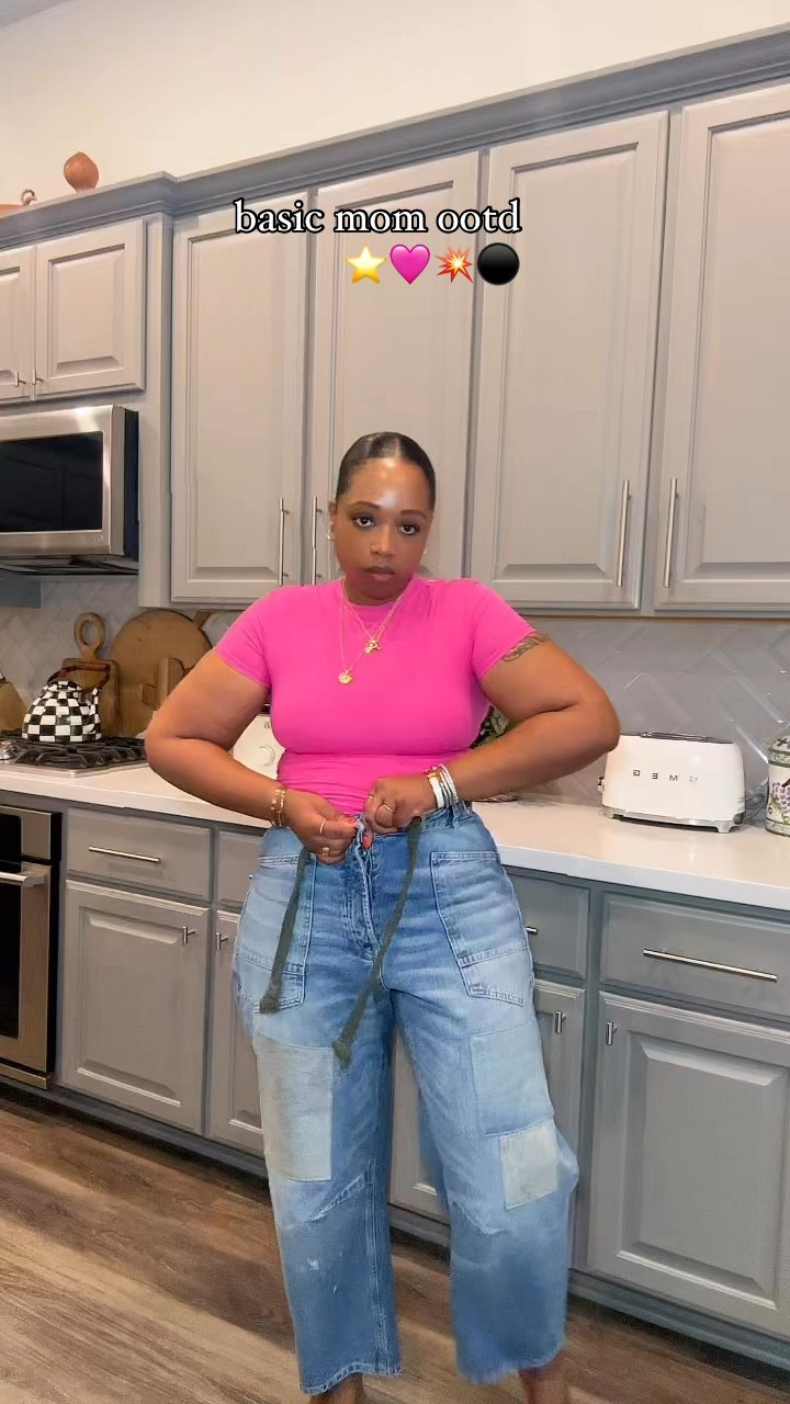 Jeans-  size down 1 
Top-  size medium 
Slides-  tts 

Handbag - fall outfit - fall transition - fall style - fall fashion - jeans - denim - affordable outfit - outfit - ootd - perfume - scent - 

Follow my shop @styledbylynnai on the @shop.LTK app to shop this post and get my exclusive app-only content!

#liketkit 
@shop.ltk
https://liketk.it/4Ot4m

Follow my shop @styledbylynnai on the @shop.LTK app to shop this post and get my exclusive app-only content!

#liketkit 
@shop.ltk
https://liketk.it/4OGBj

Follow my shop @styledbylynnai on the @shop.LTK app to shop this post and get my exclusive app-only content!

#liketkit 
@shop.ltk
https://liketk.it/4PNZH

Follow my shop @styledbylynnai on the @shop.LTK app to shop this post and get my exclusive app-only content!

#liketkit 
@shop.ltk
https://liketk.it/4PQ3a

Follow my shop @styledbylynnai on the @shop.LTK app to shop this post and get my exclusive app-only content!

#liketkit 
@shop.ltk
https://liketk.it/4QaVg

Follow my shop @styledbylynnai on the @shop.LTK app to shop this post and get my exclusive app-only content!

#liketkit 
@shop.ltk
https://liketk.it/4RjUi

Follow my shop @styledbylynnai on the @shop.LTK app to shop this post and get my exclusive app-only content!

#liketkit 
@shop.ltk
https://liketk.it/4SK8R

Follow my shop @styledbylynnai on the @shop.LTK app to shop this post and get my exclusive app-only content!

#liketkit 
@shop.ltk
https://liketk.it/4Ur7l

Follow my shop @styledbylynnai on the @shop.LTK app to shop this post and get my exclusive app-only content!

#liketkit #LTKMidsize #LTKFindsUnder50 #LTKStyleTip
@shop.ltk
https://liketk.it/4Uzn5