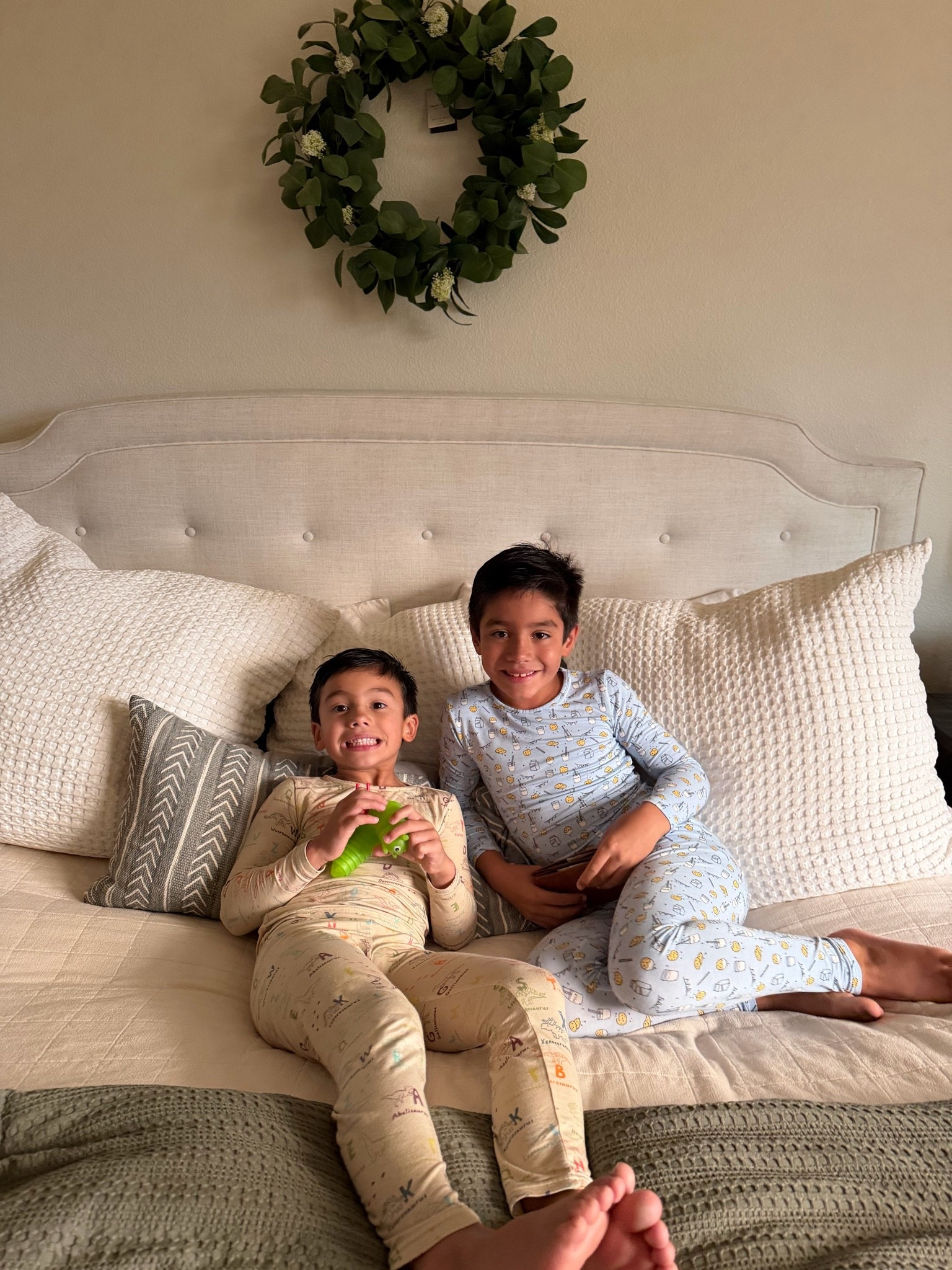 Bamboo pajamas 
Kids pajamas 
Back to school
@Bellabu Bear

#LTKKids #LTKTravel #LTKmomlife