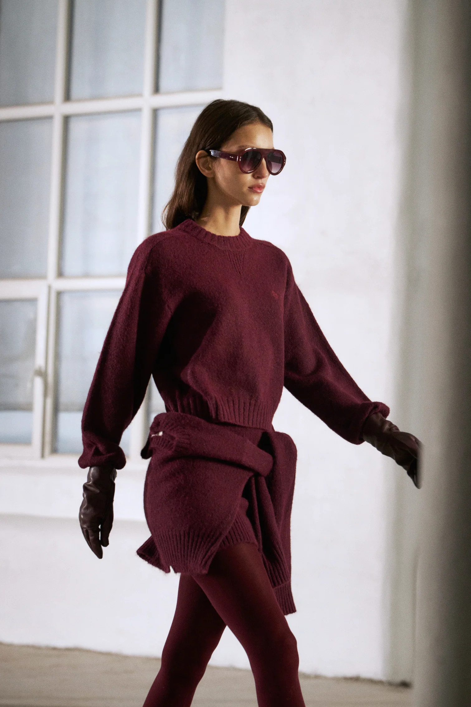 EMBLEM EMBROIDERED KNITTED CREW - PLUM | The Couture Club