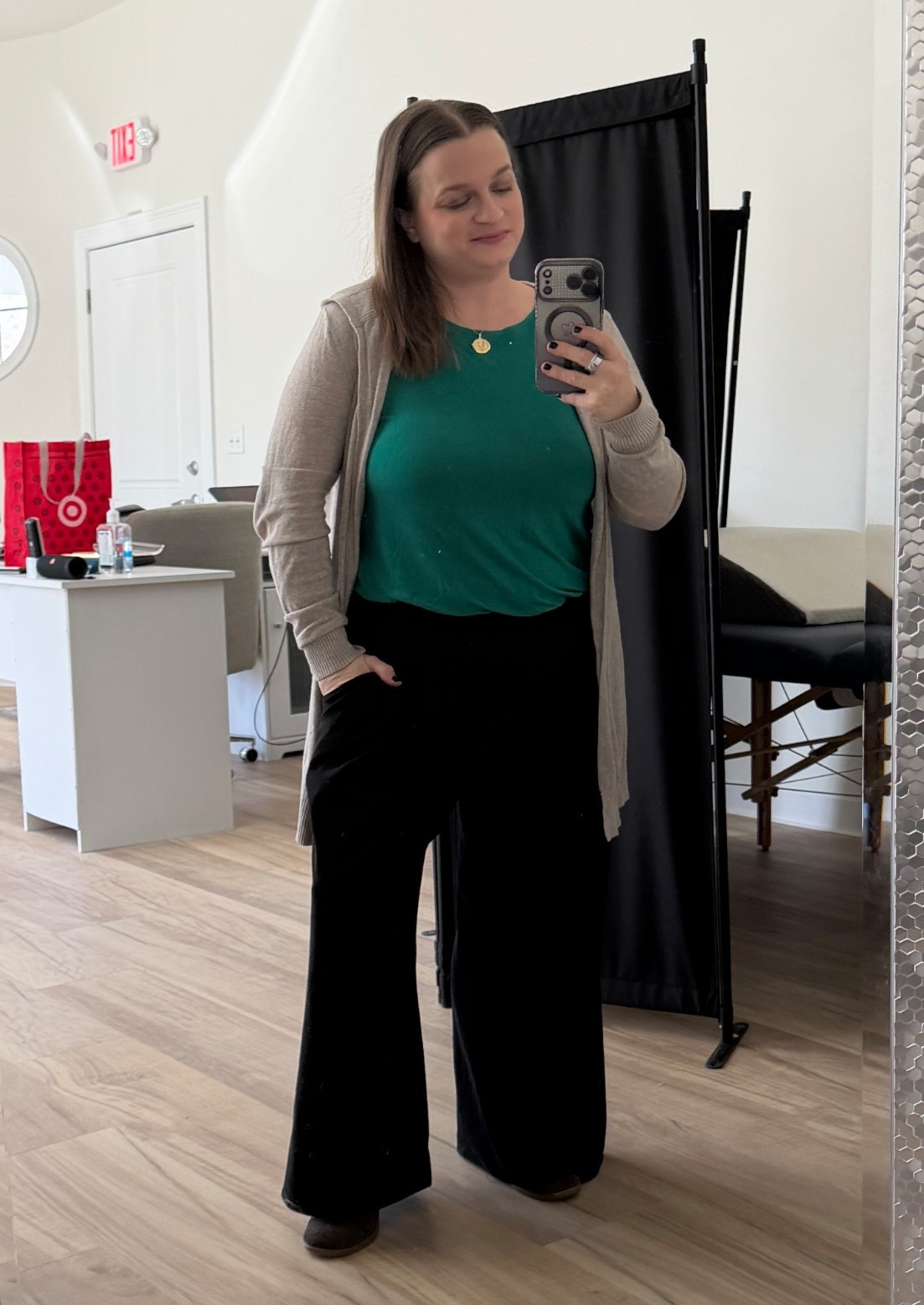 Comfy professional is my new aesthetic 😍

#LTKootd #LTKMidsize #LTKPetite