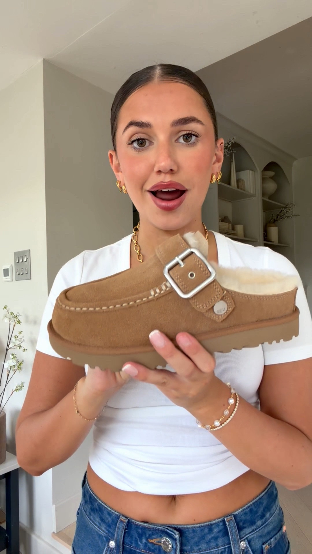 My new UGGs came!!! 🤎🍂🫶🏼 sorry but WOW!!! Prepare to not see these off my feet!

My biggest hack is to order your UGGs in August ready for when it gets cooler - they’re selling out so quick 🏃🏽‍♀️