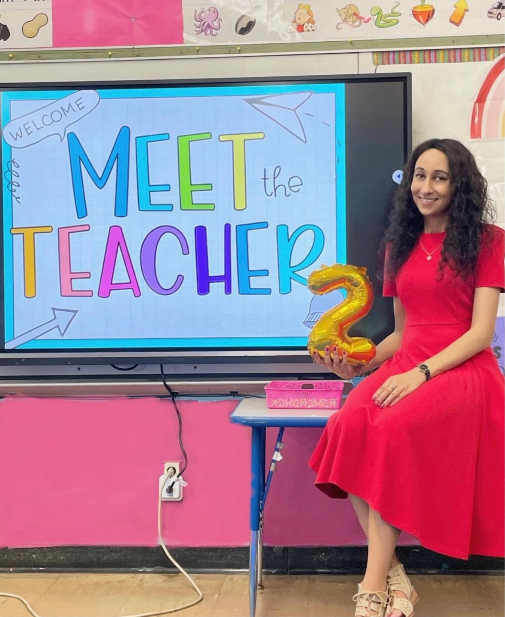 Who says you can’t wear read all year long?! Perfect fit and flare dress! I wore mine to our open house at school! Makes a great teacher outfit👗❤️

#LTKxNSale #LTKBacktoSchool #LTKSummerSales