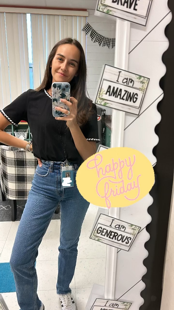 Friday Outfit! 

I’ve discovered a new love for the Abercrombie Curve Love jeans! I go down a size in curve love.

This shirt is from last summer but I linked similar tops. 

#LTKStyleTip #LTKFallSale #LTKFindsUnder50