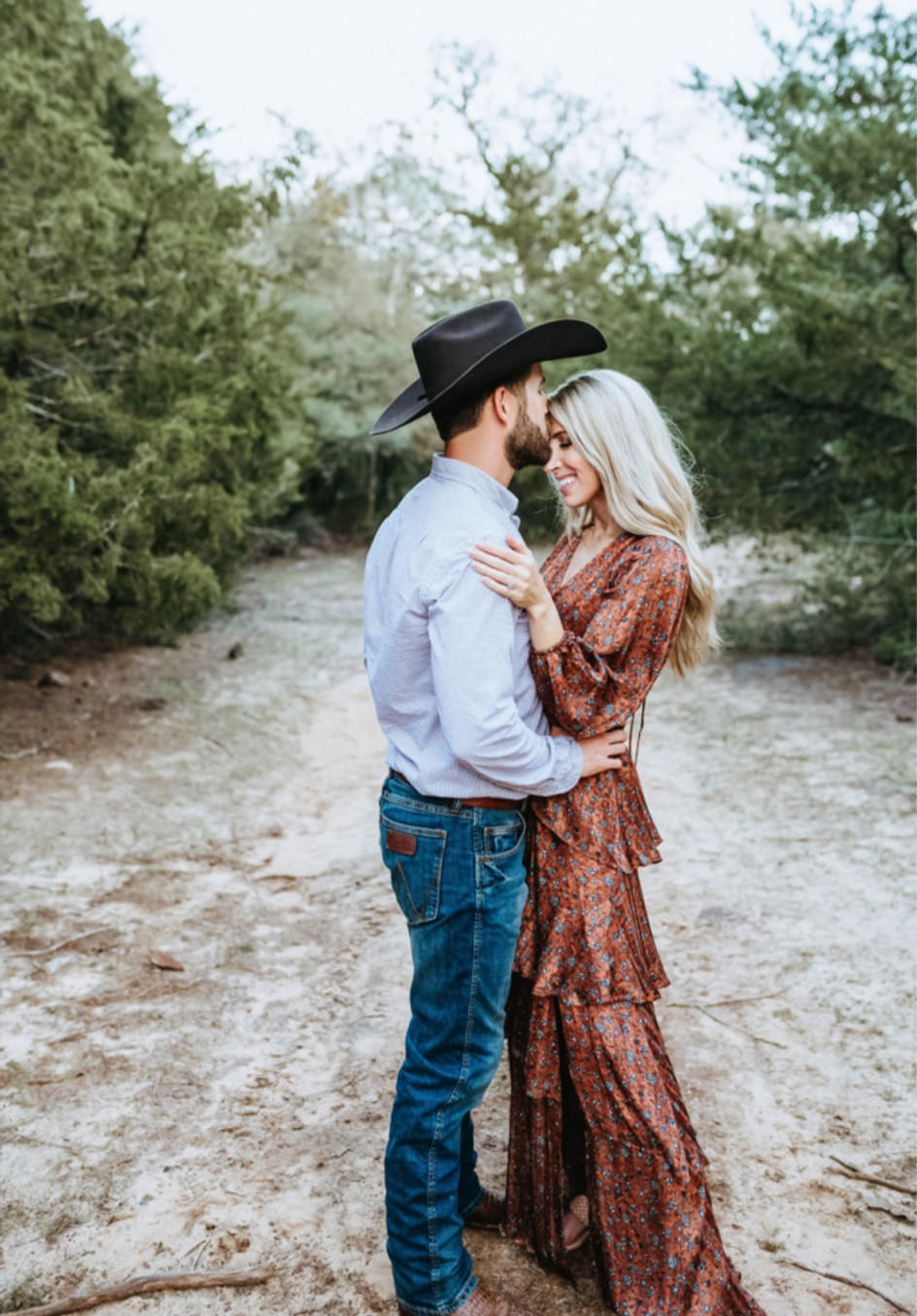 This dress is a dream! Wearing size XS. I love that it is flowy yet flattering. Also comes in a purple floral which would be great for a spring wedding. Fall family photos dress, winter photos dress, wedding guest dress, gala dress, maxi dress. Callie Glass 

#LTKfamily #LTKSeasonal #LTKHoliday