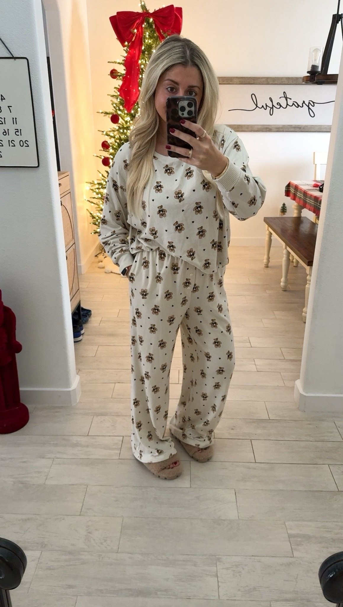 Teddy bear pajamas 
Size m
Ugg slippers tts
Gift idea 

#LTKFindsUnder100 #LTKootd #LTKGiftGuide