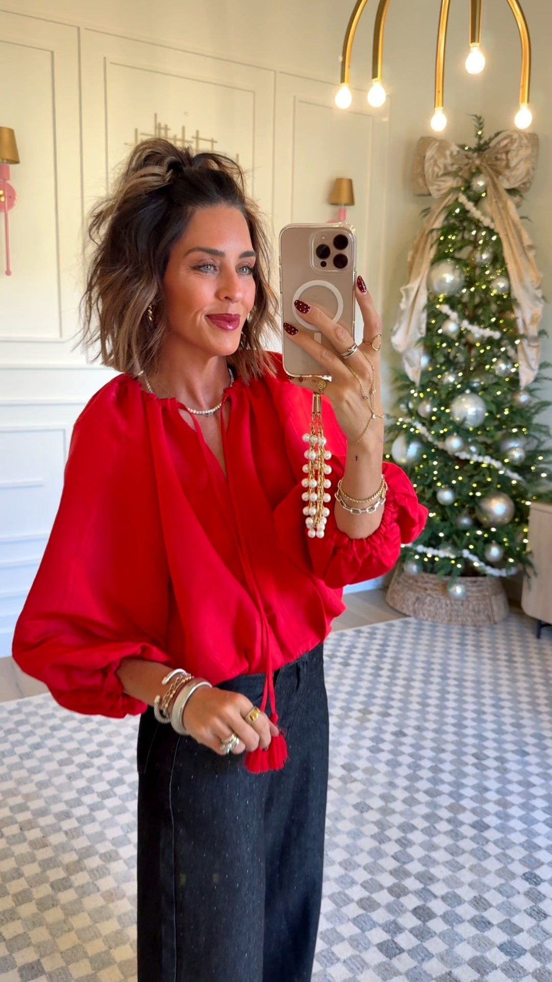 Affordable outfits 
Thanksgiving outfits 
Christmas outfits 
Size S in tops and dresses 
Size M in jackets 
Size 4-6 in jeans



#LTKFindsUnder100 #LTKOver40 #LTKFindsUnder50