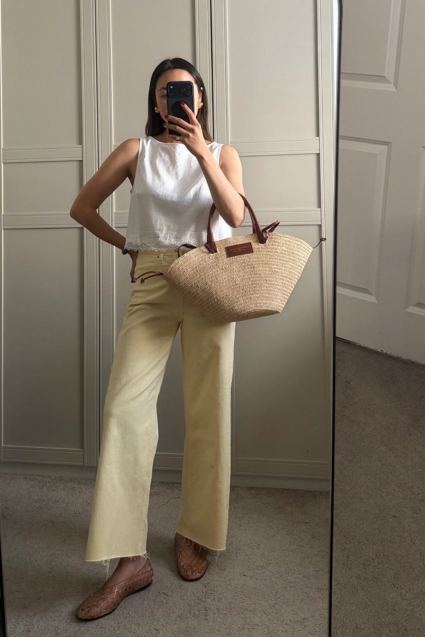 Comfy summer outfit 

Gap top + jeans are 40% off this weekend 
Sezane straw tote 
Dolce vita jelly flats — linked to a similar pair

#LTKootd #LTKSaleAlert