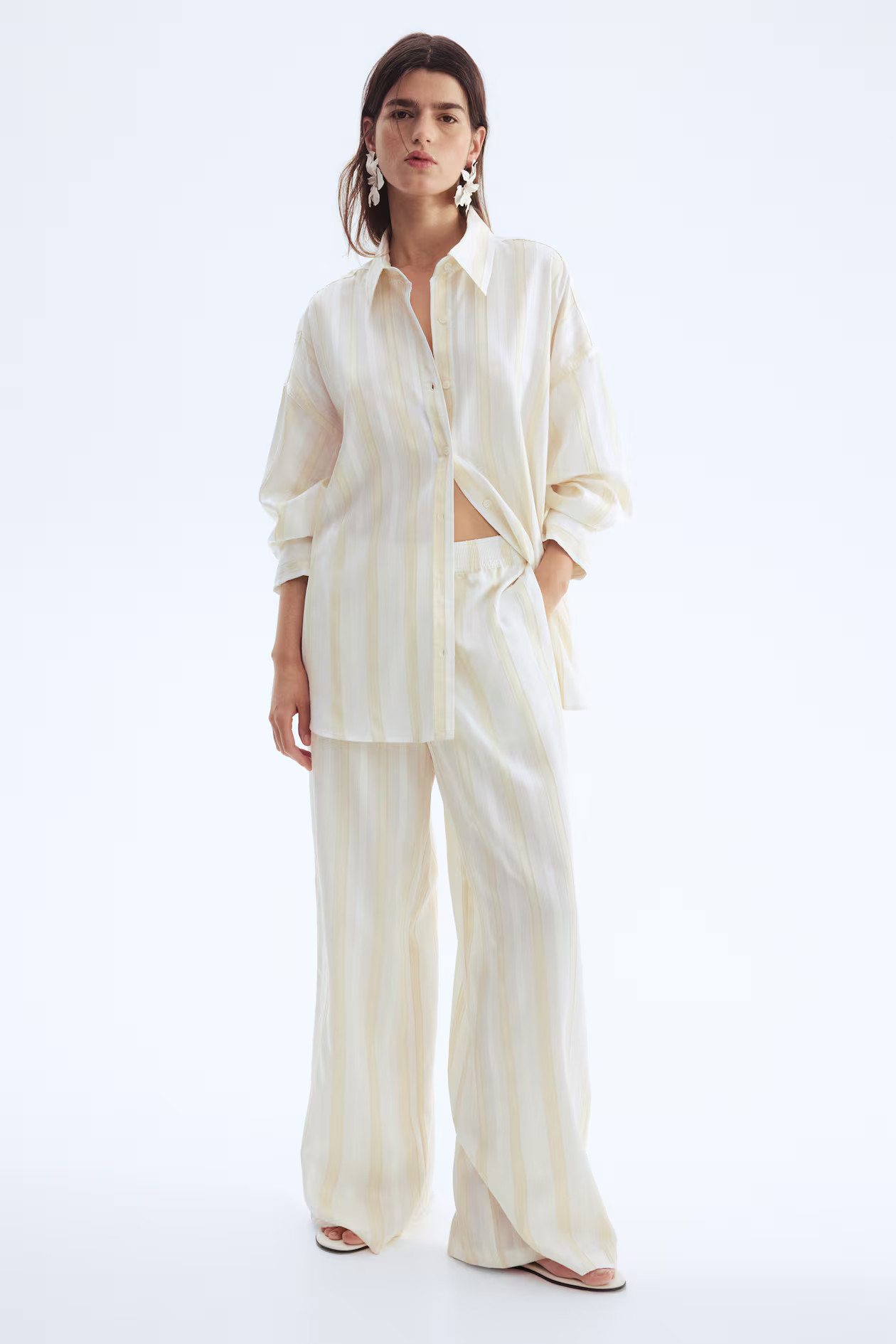 Straight pull-on trousers - White/Striped - Ladies | H&M GB | H&M (UK, MY, IN, SG, PH, TW, HK)