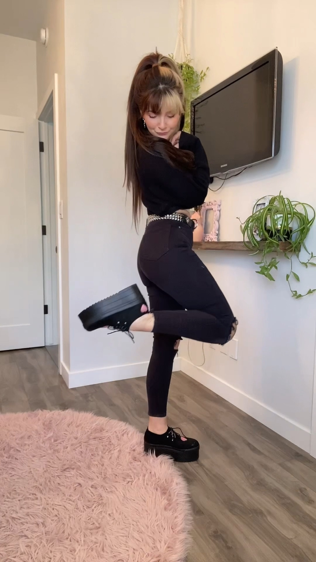 Tonight’s concert look

#LTKVideo #LTKstyletip