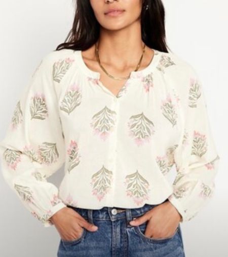 This new blouse from Old Navy has the cutest print! It’s super lightweight and would be really cute with the jeans or shorts for that warm weather vacation. 

#LTKfindsunder50 #LTKitbag #LTKstyletip