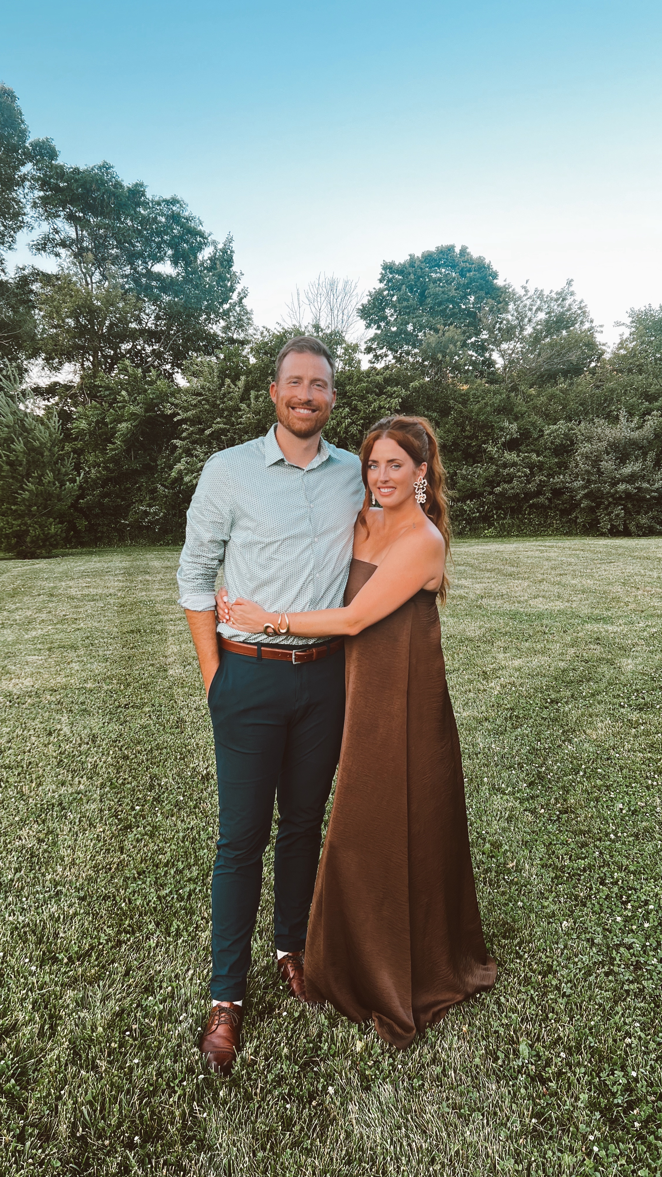 Silk, Teddy Brown Dress! 🤎🧸
•
•
#weddingguestdress #weddinghairstyle #teddybrown #weddingguestoutfit #amazonfashion #targetdress 

#LTKWedding #LTKFindsUnder100