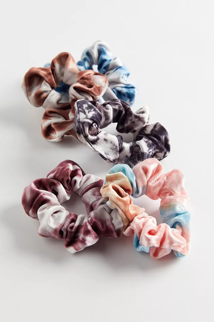 Velvet Scrunchie Set | Urban Outfitters (US and RoW)