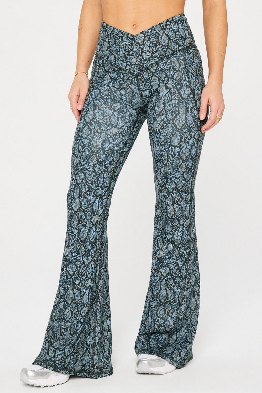 Oasis PureLuxe High-Waisted Crossover Flare | Fabletics