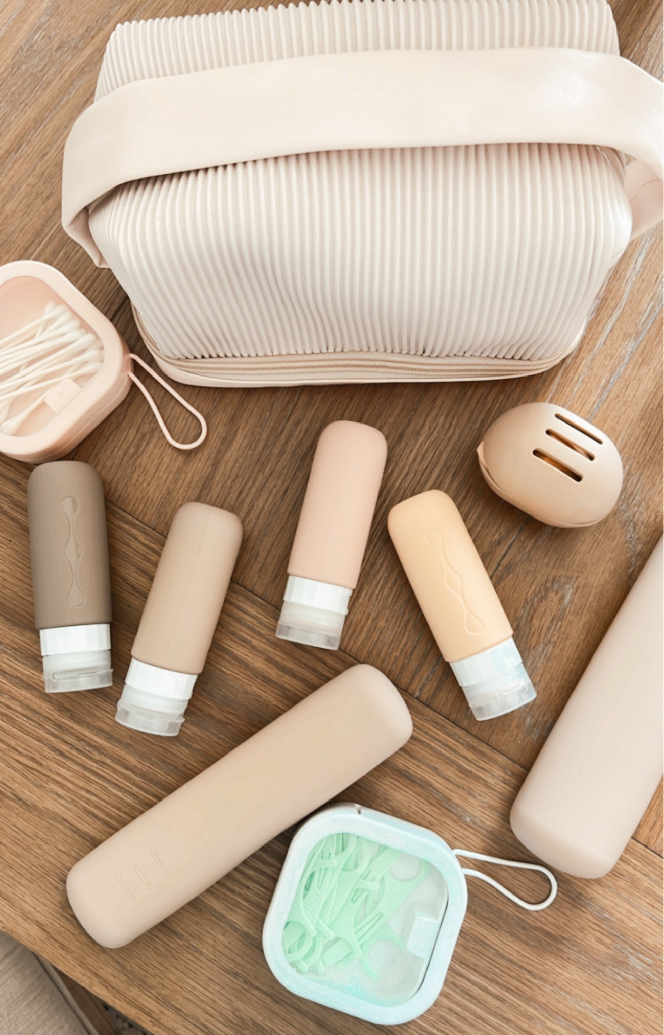 My travel go-to’s right now!! Highly recommend them all!! #travelgear #travel #amazonfinds 

#LTKFind #LTKitbag #LTKtravel