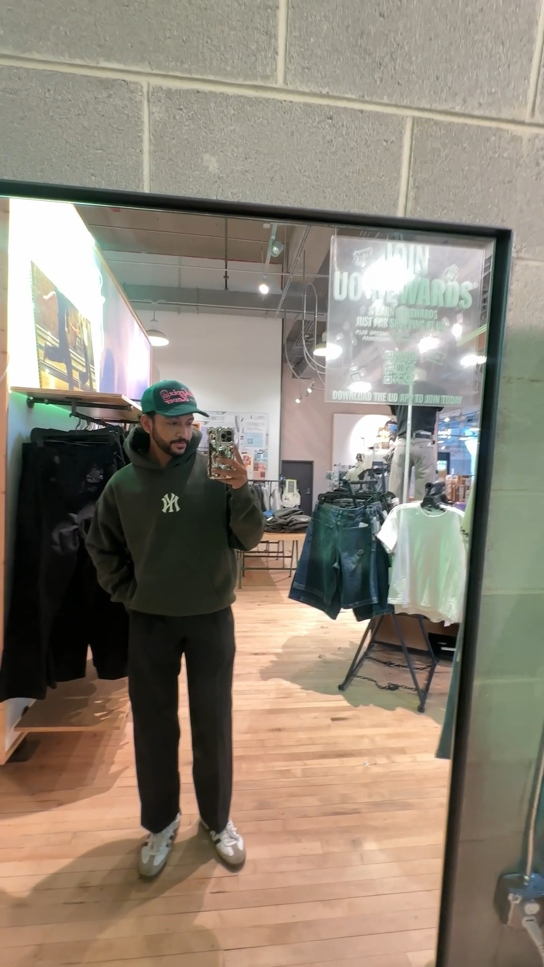 Fall hoodie deep green hoodie perfect for fall - Pro Standard UO MLB Exclusive New York Yankees Logo Hoodie Sweatshirt in Olive, Men's at Urban Outfitters

#LTKMens #LTKFindsUnder100