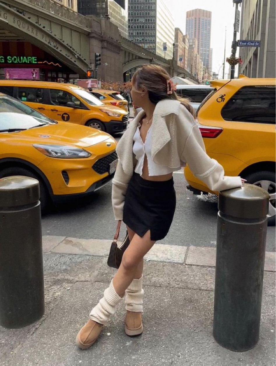 leg warmers for a cozy fit ☺️

#LTKstyletip #LTKGiftGuide #LTKU