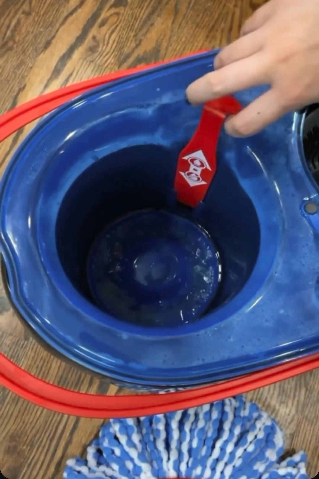 Dual tank clean/dirty water mop bucket where it stays separated!! By O Cedar.  #cleaning #mop #floors #floorcleaning 

#LTKHome