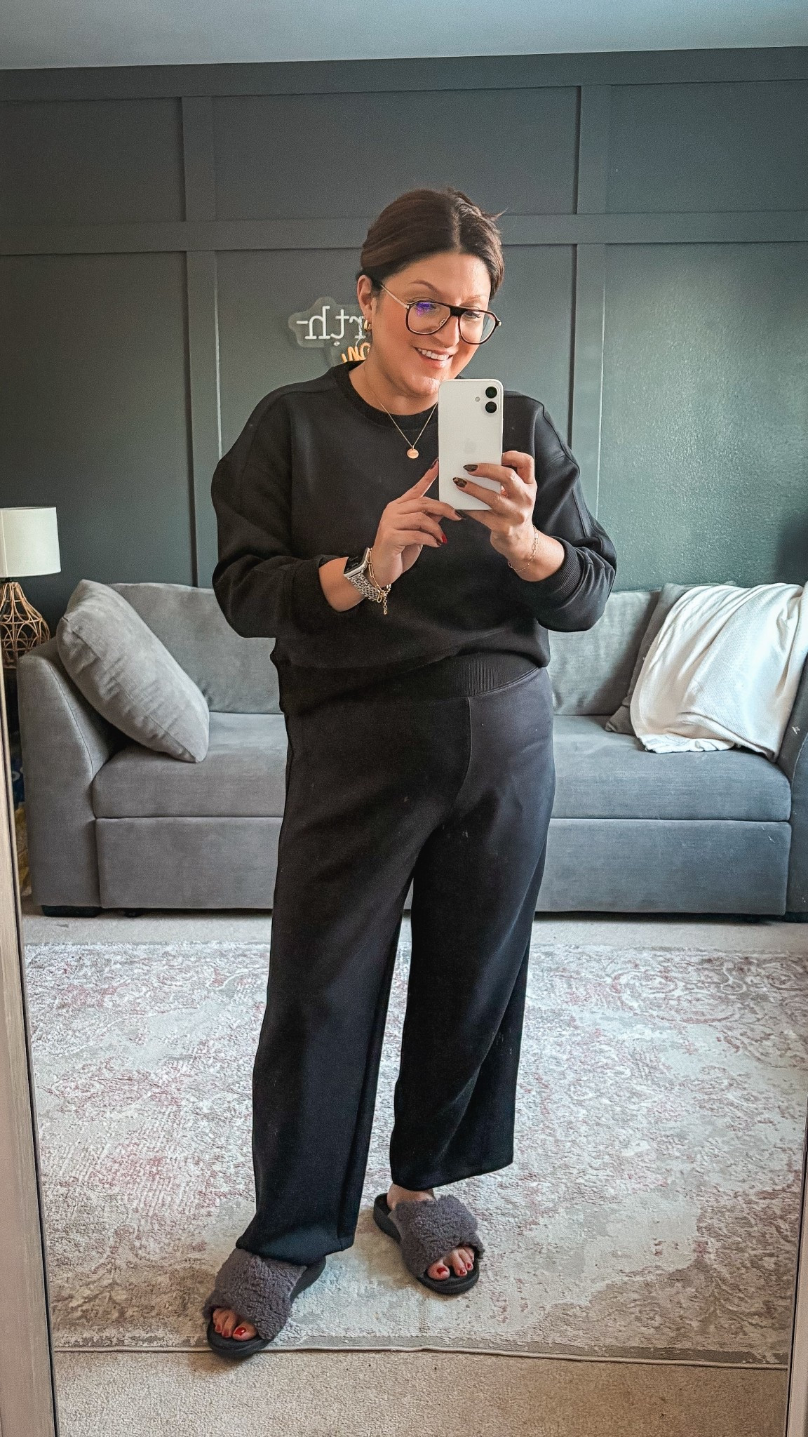 Today’s lazy day ootd. Wear XL in both pieces. Yall. These are SO COMFY. 🙌🏼 and my tip is currently on sale. Use code LESLIXSPANX for 15% off + free shipping for new customers  

#LTKMidsize #LTKOver40 #LTKSaleAlert