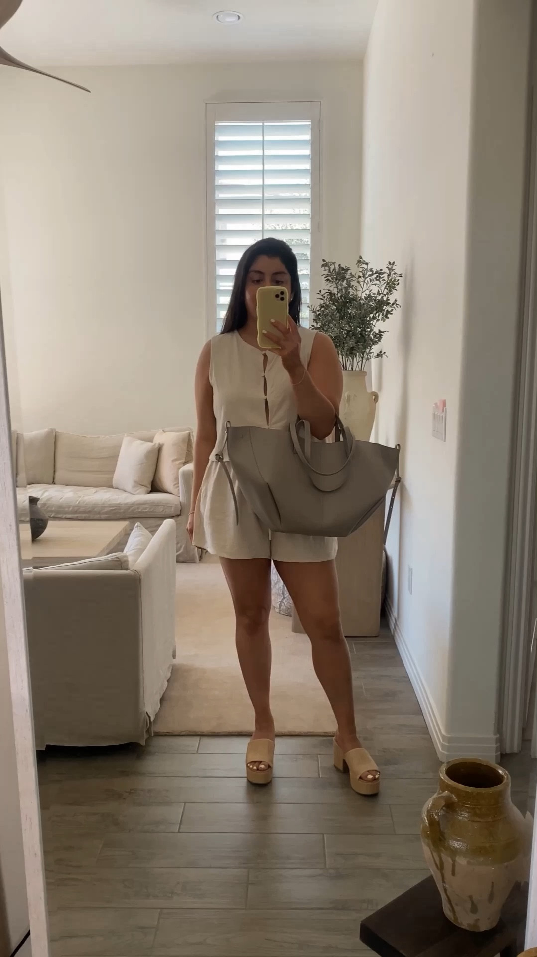 the summer set // 🤍

i’ve been wearing this set for the past year now and LOVE it for hot, summer days in the desert, vacation, or by la playa. it’s a linen blend, comes in so many colors, and flowy. sharing the link to the set over on my LTK + stories! 

#summeroutfits #midsizesummeroutfits #midsizesummerstyle #size8summerfashion #size8 #midsizelinen #linensets

#LTKMidsize #LTKVideo #LTKStyleTip