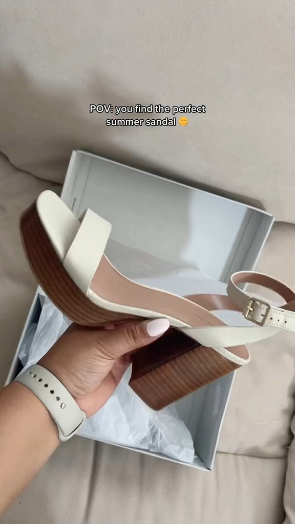Found the perfect summer sandal and under $40

summer sandal, Nordstrom shoes, Nordstrom finds, white sandals, spring shoe, shoes under $40, white summer sandal, Nordstrom sale

#LTKsalealert #LTKshoecrush #LTKunder50