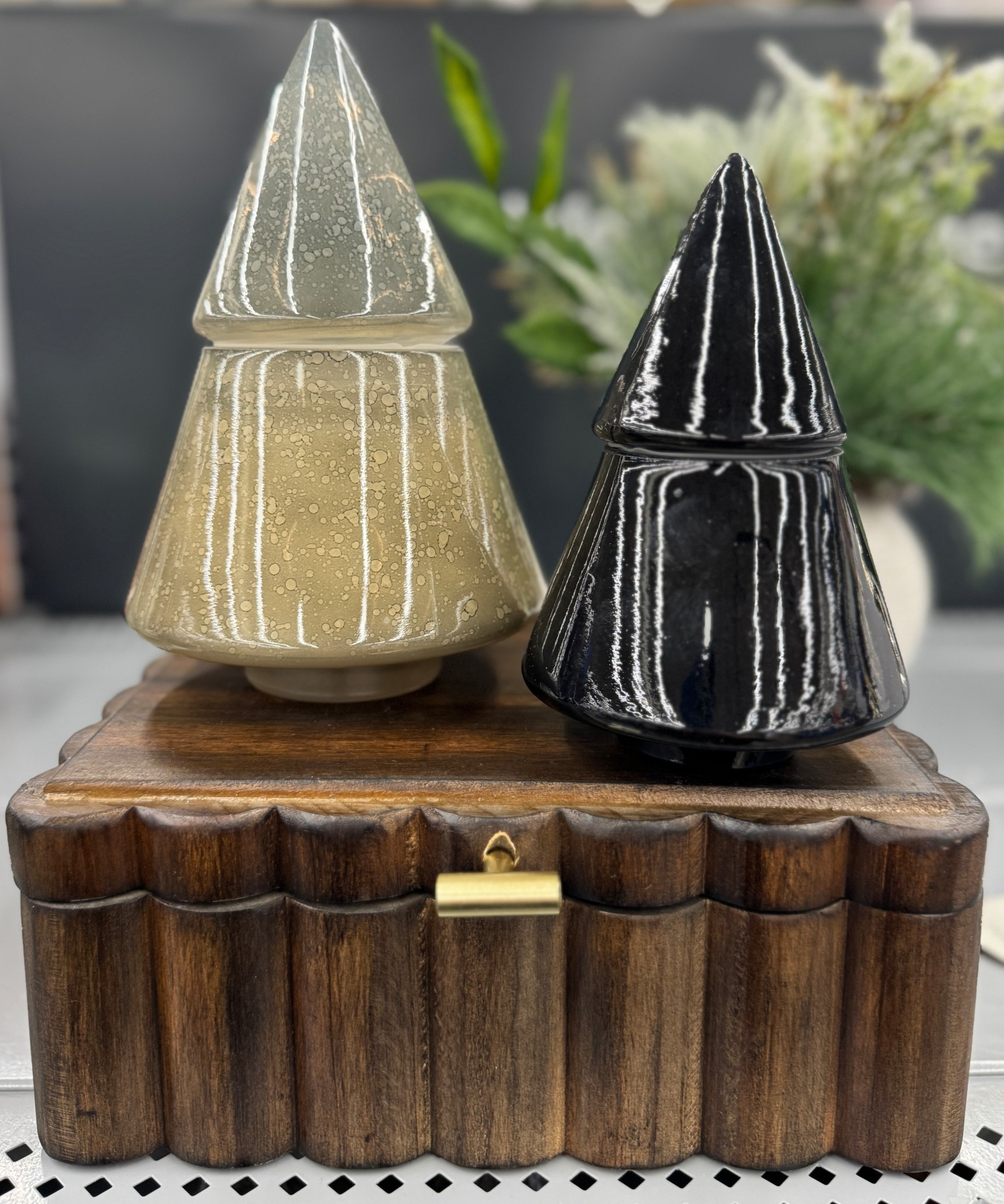 All in stock and ready to ship! This pretty wooden scalloped (jewelry) box and tree candles will look perfect all winter long! Love the look and smell of these heavy glass candles! They look so high end but are at a really great price point! 
