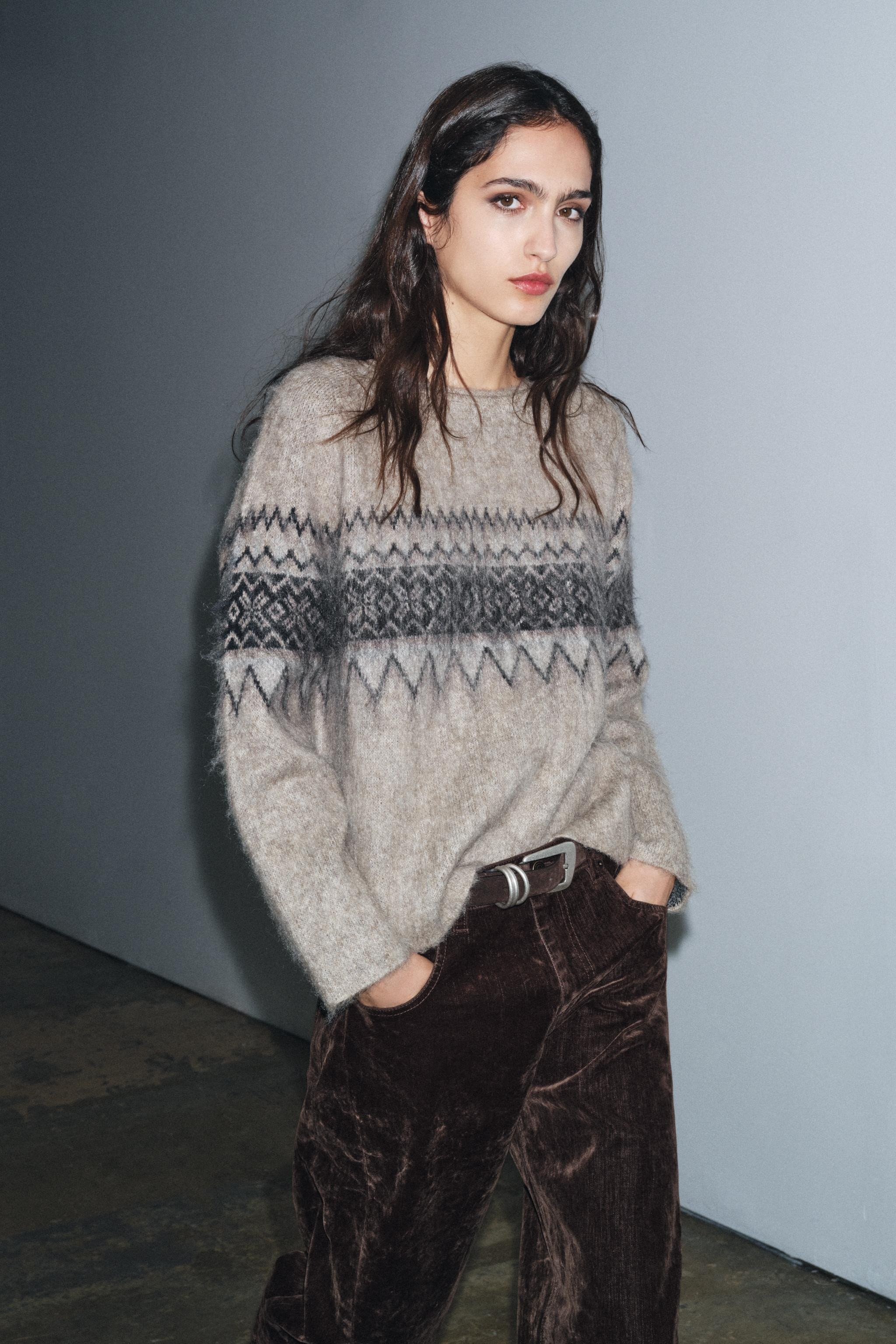 JACQUARD-STRICKPULLOVER MIT GEBÜRSTETEM EFFEKT | Zara DE