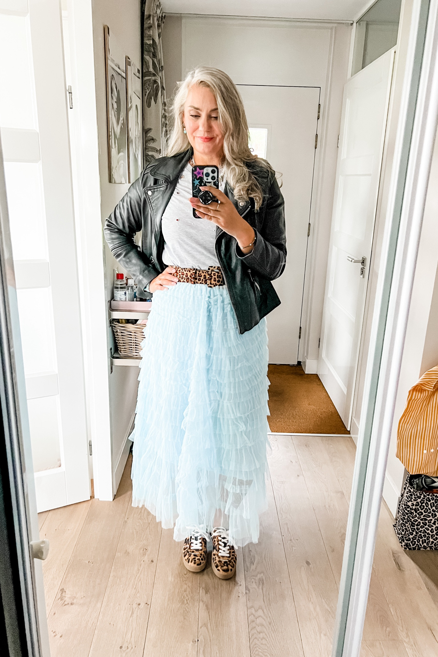 Ootd - Friday. A baby blue tule skirt (local boutique) paired with a grey studded t-shirt, leopard belt, leopard sneakers and a leather biker jacket (old, Claudia Strater). 



#LTKnederlands #LTKstyletip #LTKeurope