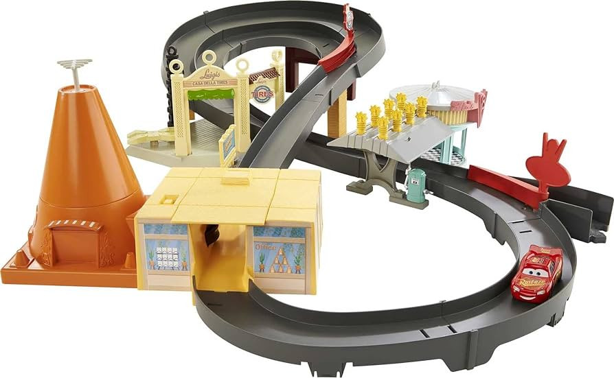 Disney and Pixar Cars Toys, Track Set with Lightning McQueen Toy Car, Race Around Radiator Spring... | Amazon (US)