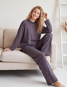 MISSACTIVER Women's 2 Piece Striped Lounge Set Long Sleeve Oversized T-Shirt Wide Leg Pants Match... | Amazon (US)