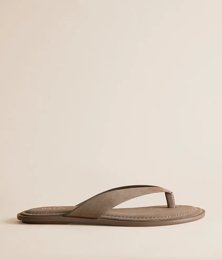 Maritzza Flip Flop | Buckle