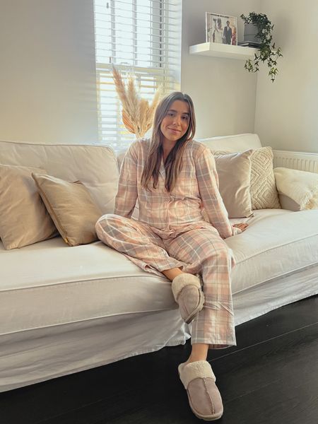 Fleece PJ set and comfy slippers are a must for this season ✨

#LTKunder100 #LTKeurope #LTKbump