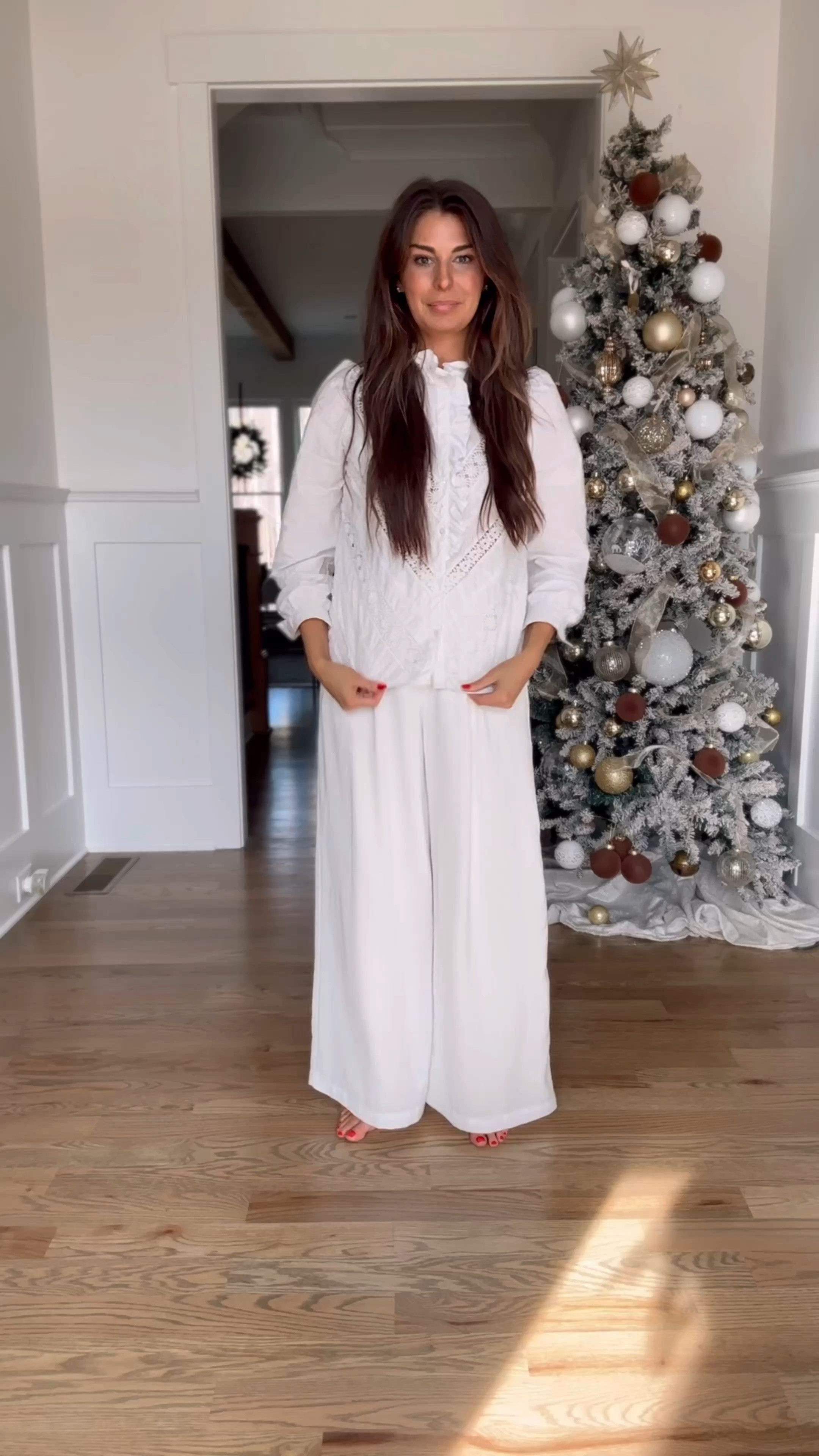 Wear vs styling these white pants 

Pants - small 
White top - 4 
Brown top - 2 
Shoes TTS 
Blazer - xs 

#LTKGiftGuide #LTKVideo #LTKSeasonal