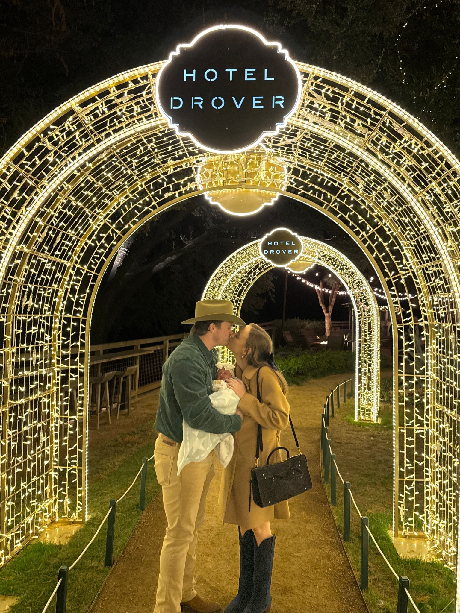 Holiday Family Outing Outfits ❤️

#fortworthfashion #hoteldrover #tecovasstyle #westernfashion #christmasstyle #cowboyboots #babystyle #madewellpartner

#LTKBaby #LTKmomlife #LTKHoliday