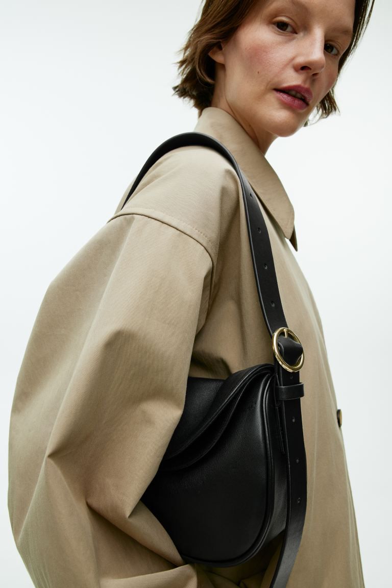 Curved Leather Bag - Black - Ladies | H&M GB | H&M (UK, MY, IN, SG, PH, TW, HK)