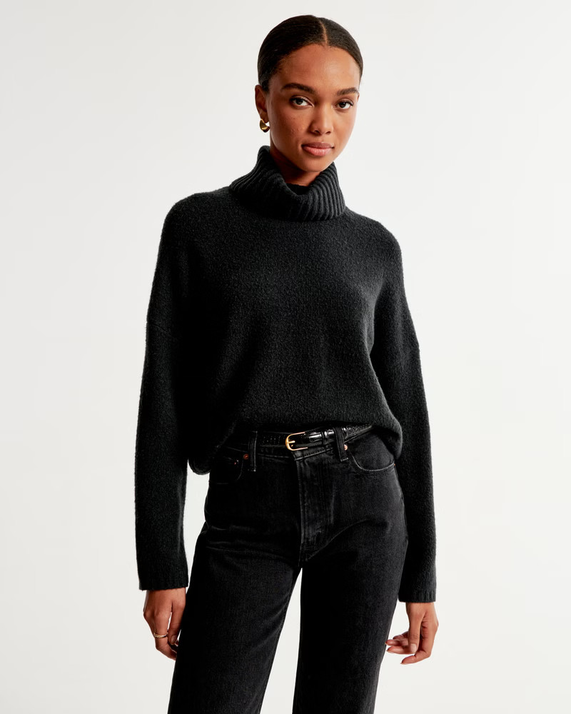 Wedge Turtleneck Sweater | Abercrombie & Fitch (US)