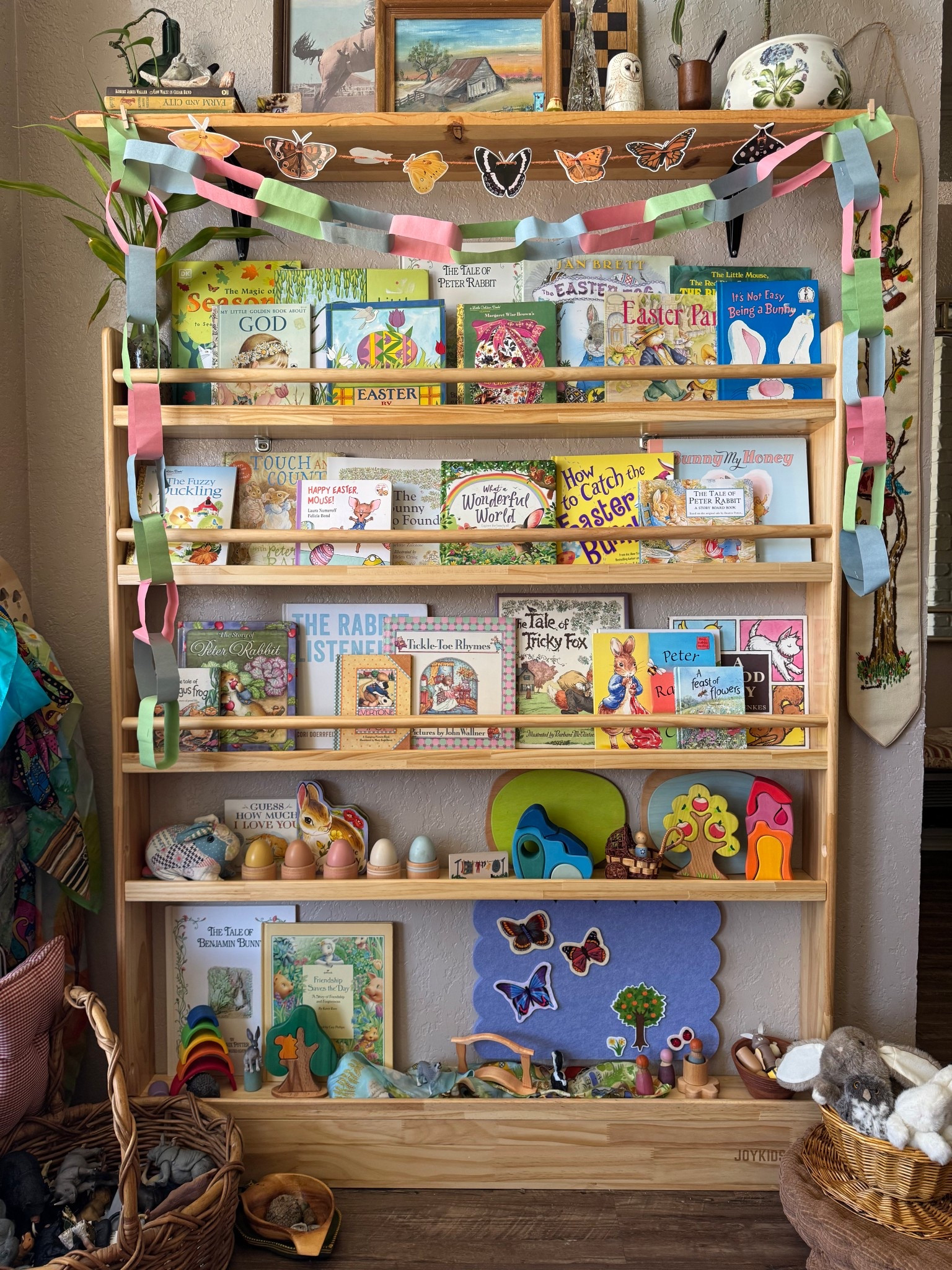 Our Easter play based learning toy shelf is ready! It was so fun to put together. 

Shelf can be found in my bio link on socials. Play silks as well.

#playbasedlearning
#toyrotation
#easteractivities
#homeschoolinspiration
#learningthroughplay
#toddleractivities
#springlearning
