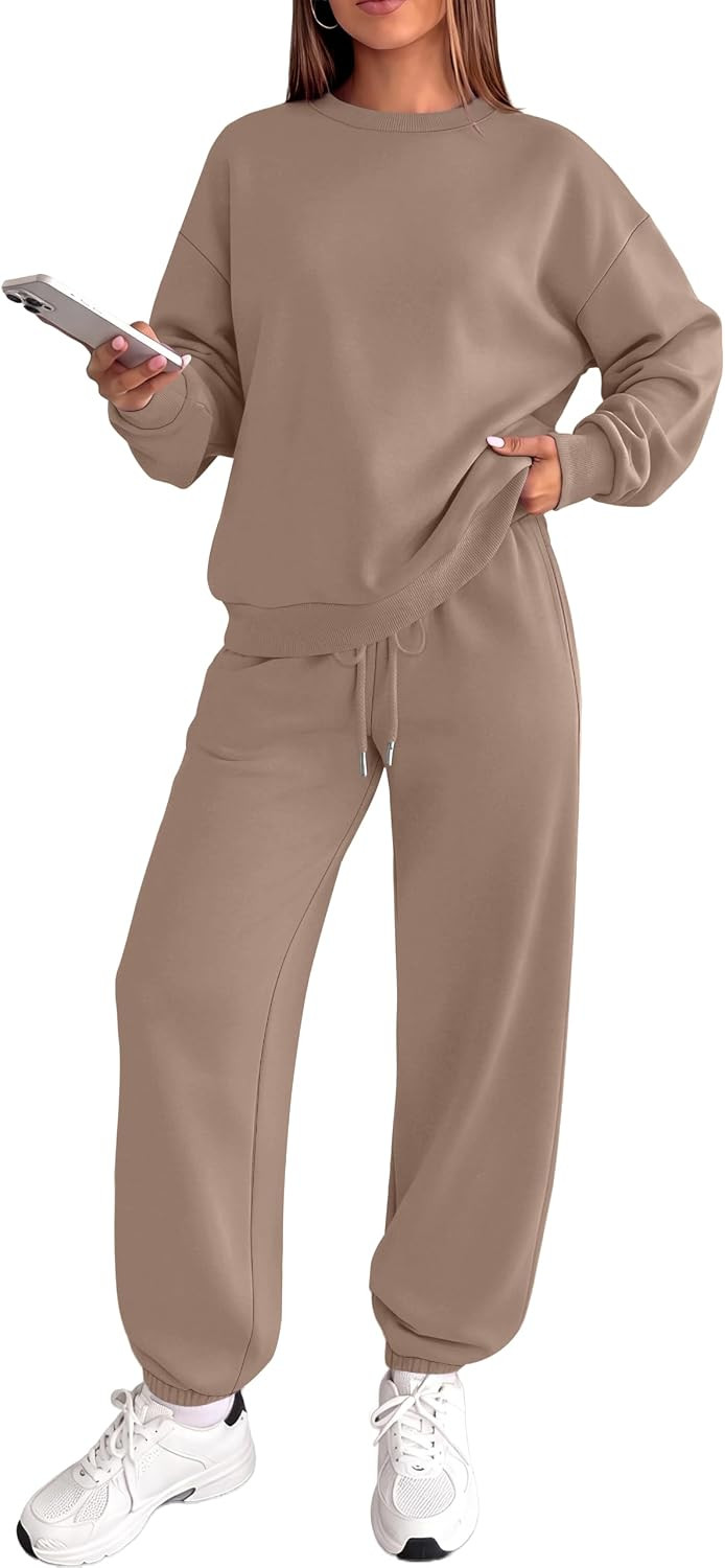 WIHOLL Sweatsuits Women 2 Piece Outfit Matching Lounge Sets Crewneck Sweatshirt Jogger Pants Fall Fashion Clothing 2026 | Amazon (US)