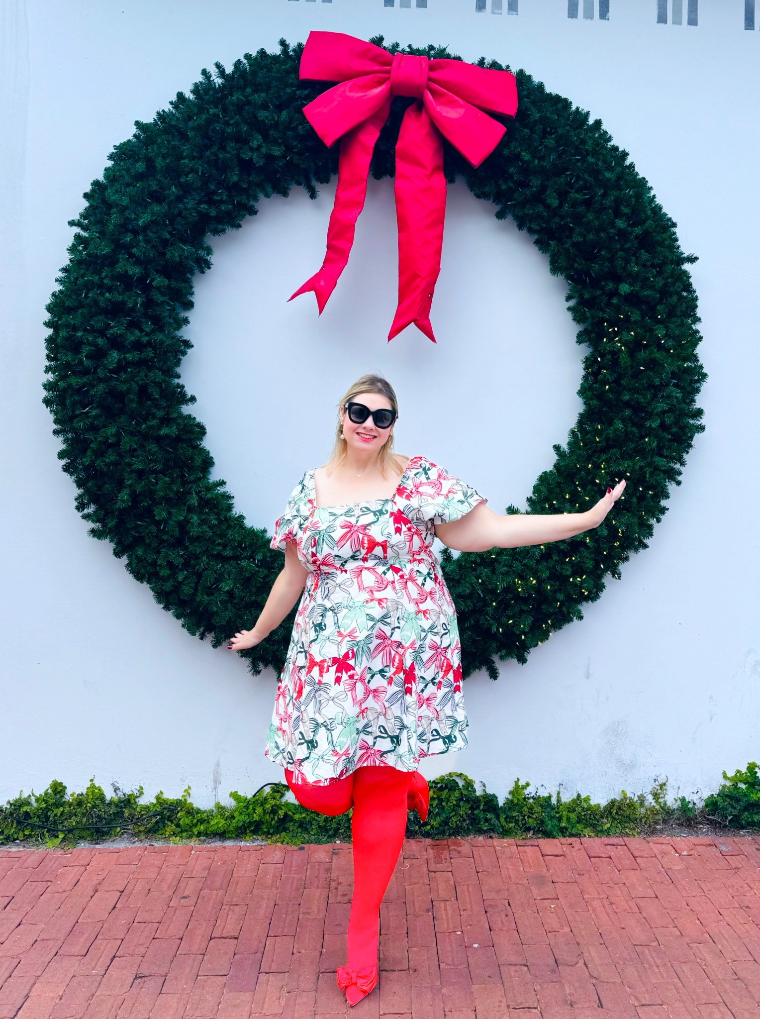 I love a big bow moment. Wearing this Sewing Down South x Crown & Ivy beauty in an xxl 

#LTKSaleAlert #LTKHoliday #LTKootd