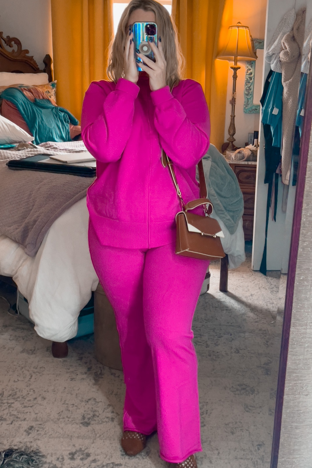 The errands chic look (and another Amazon find) 

#LTKitbag #LTKcurves #LTKunder100