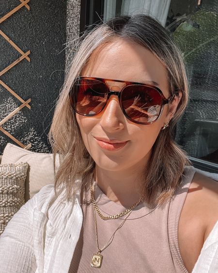 Amazon tortoiseshell sunglasses under $20. Also linked some other pairs I love!

Amazon fashion, summer fashion, trendy sunglasses 


#LTKFind #LTKxPrimeDay #LTKunder50