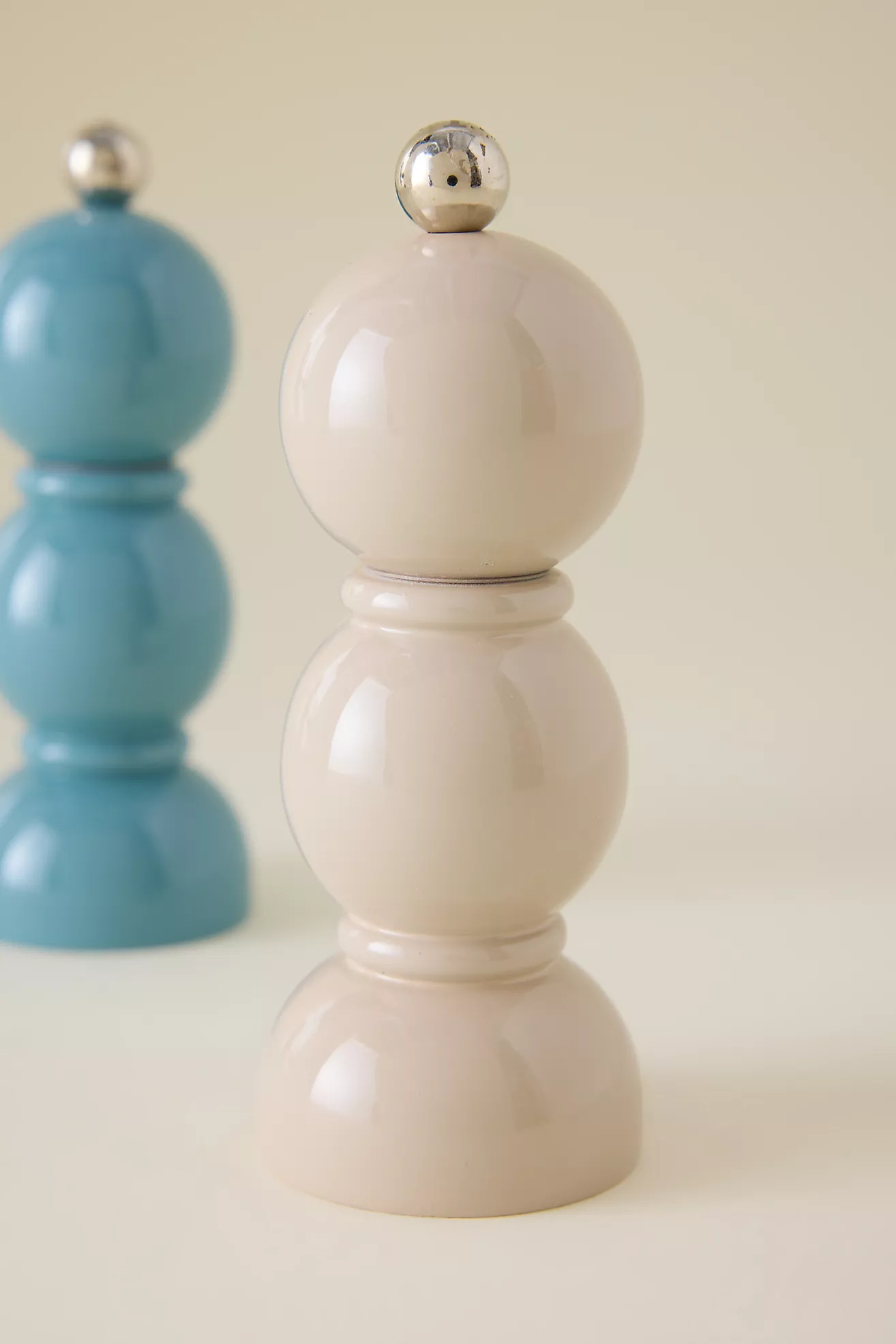 Addison Ross Lacquered Minibob Salt & Pepper Mill | Anthropologie (UK)
