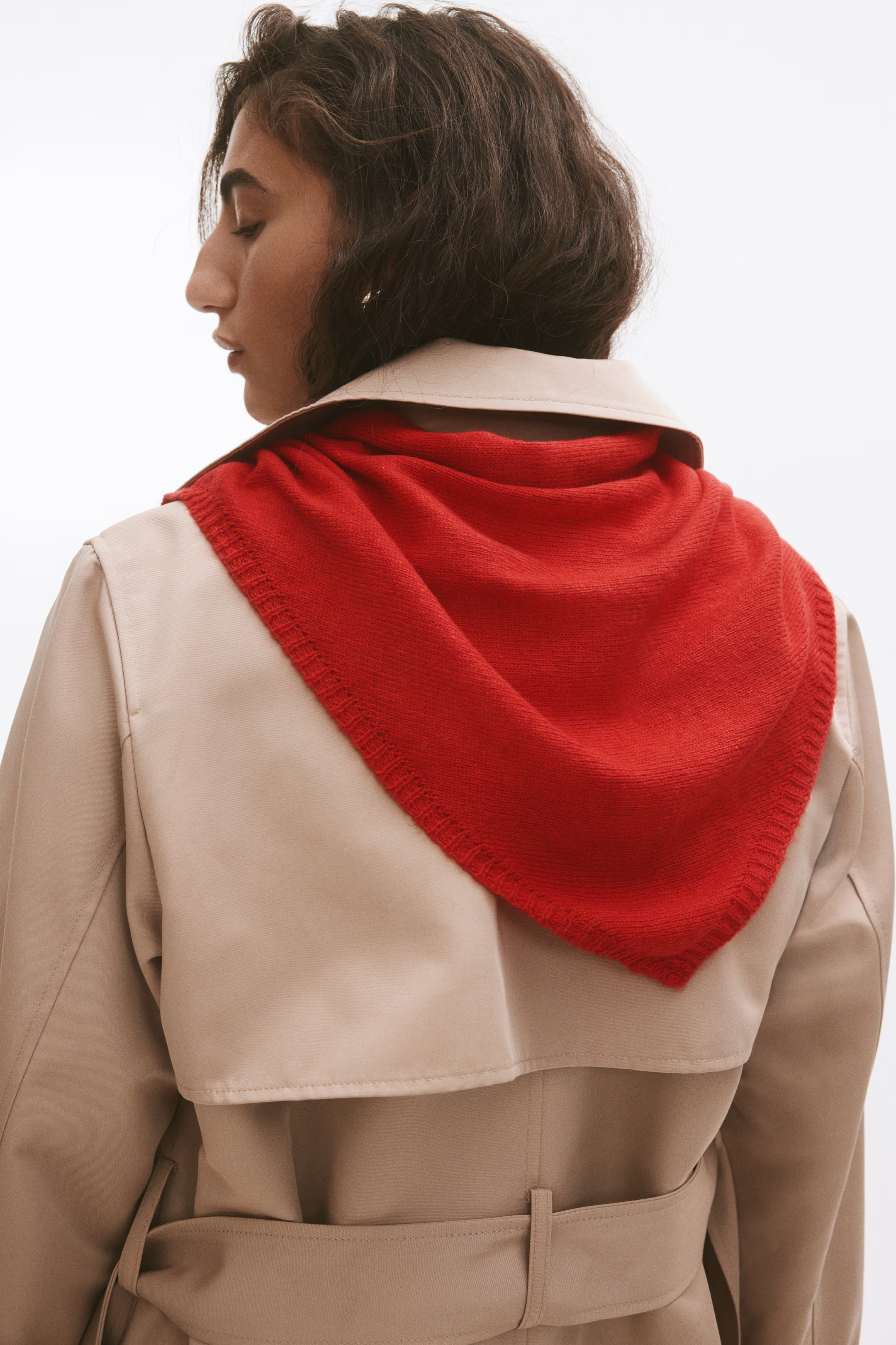 Gestricktes Dreieckstuch | H&M (DE, AT, CH, NL, FI)