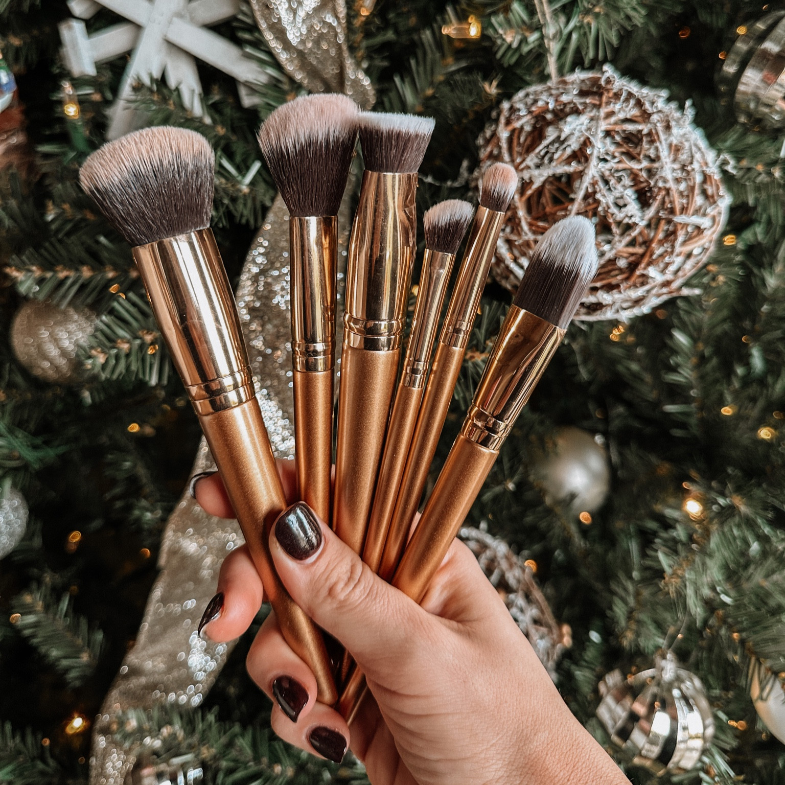 HSN deal - this brush set is MAJORLY discounted! Only $47 for this entire set 🙌🏼

#HSNinfluencer #AD

#LTKsalealert #LTKunder100 #LTKbeauty