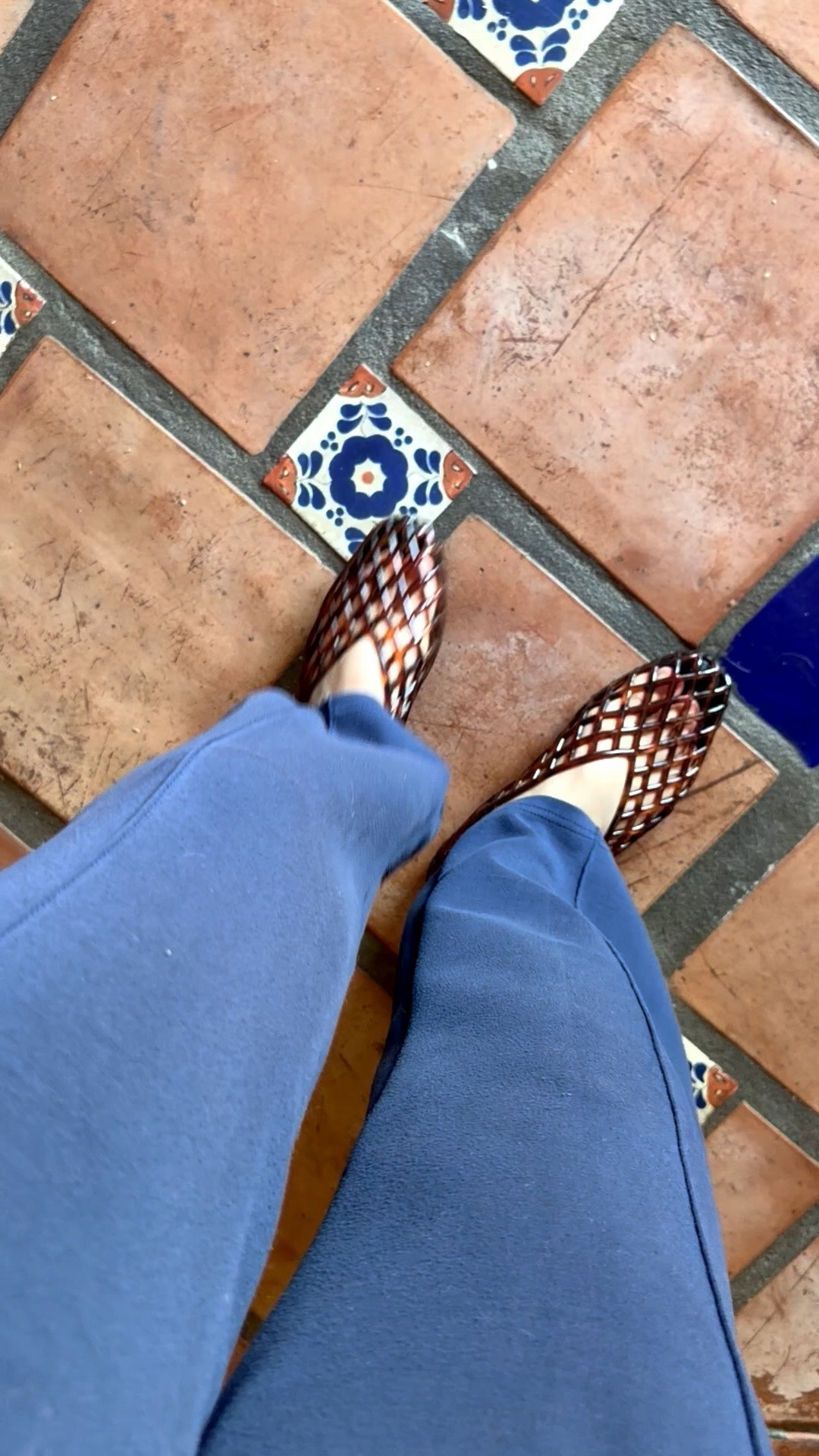 Comfy jelly flats

#LTKdayinmylife #LTKgrwm #LTKootd