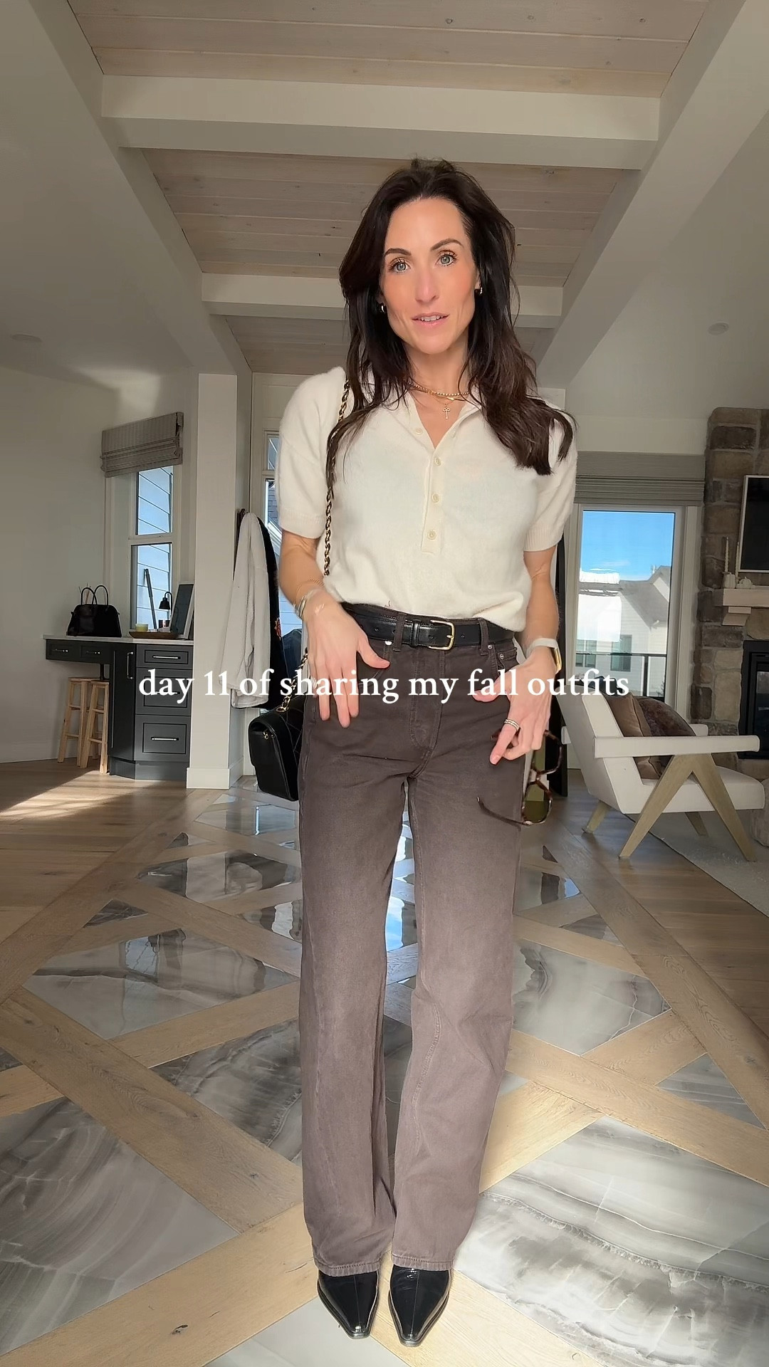 Fall casual outfit 🍂

Day 11 of sharing my outfits. These jeans are great. The top is sold out so I included a few similar cashmere short sleeve collared tops. 

#LTKStyleTip #LTKShoeCrush