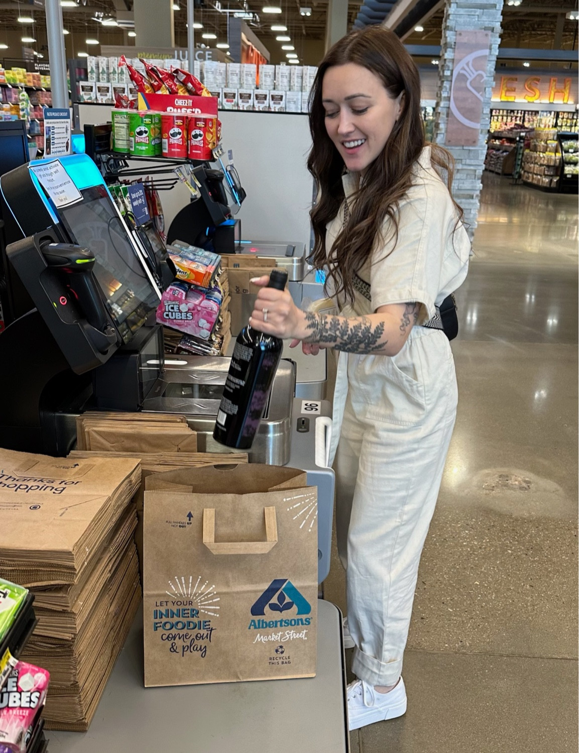 Beige jumper jumpsuit with white sneakers


#LTKMostLoved #LTKSpringSale #LTKover40