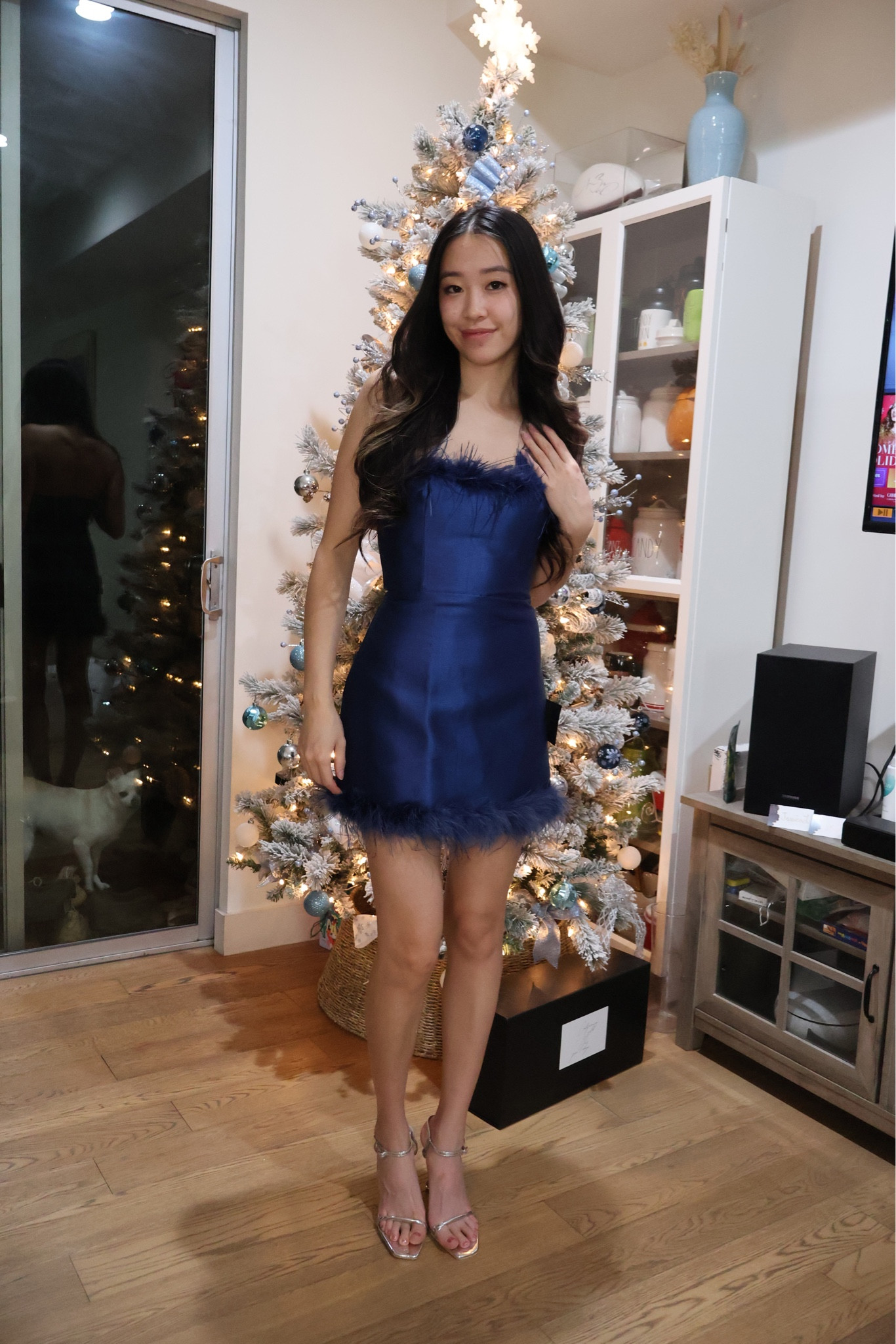 This is the perfect holiday outfit! Linked some similar options if you want to rock a different color xx 

#LTKHoliday #LTKGiftGuide #LTKSeasonal